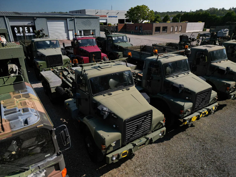 Volvo N 10 6X4 - HOOK CONTAINER (3x stock) - Вантажівка: фото 5 Volvo N 10 6X4 - HOOK CONTAINER (3x stock) - Вантажівка: фото 5