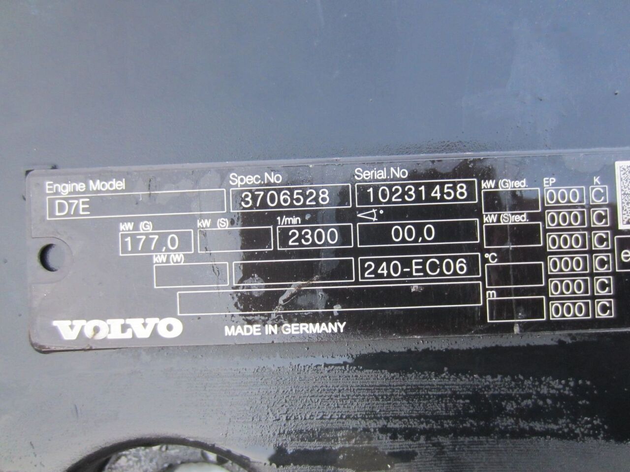 Volvo D7E 240 Volvo FL - Двигун в категорії Вантажівки: фото 4 Volvo D7E 240 Volvo FL - Двигун в категорії Вантажівки: фото 4