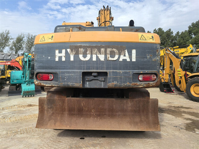 Hyundai R210W-9S - Колісний екскаватор: фото 5 Hyundai R210W-9S - Колісний екскаватор: фото 5