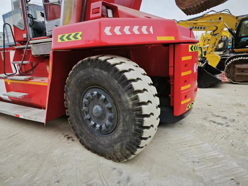 Kalmar DRF450 - Річстакер: фото 4 Kalmar DRF450 - Річстакер: фото 4