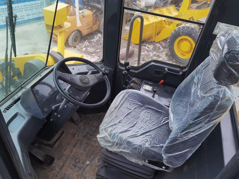 Komatsu WA470 - Колісний навантажувач: фото 5 Komatsu WA470 - Колісний навантажувач: фото 5