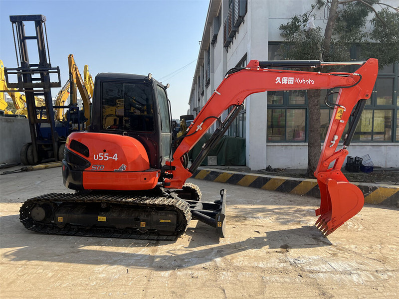 Kubota U55 - Міні-екскаватор: фото 1 Kubota U55 - Міні-екскаватор: фото 1