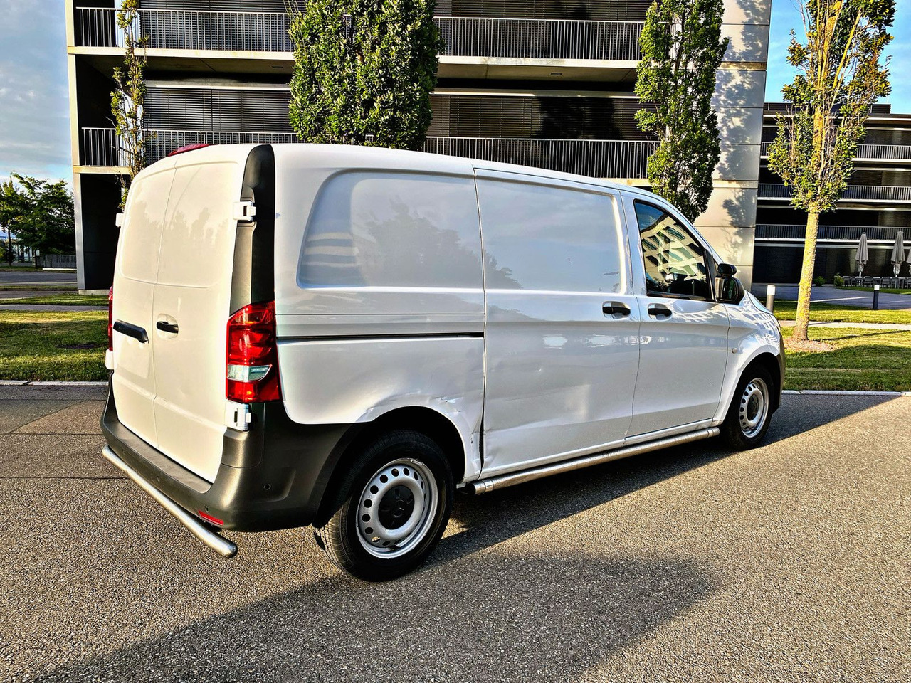Mercedes-Benz Vito Kasten 111 FWD kompakt|Kamera|Klima|PDC|19% - Легковий фургон: фото 3 Mercedes-Benz Vito Kasten 111 FWD kompakt|Kamera|Klima|PDC|19% - Легковий фургон: фото 3