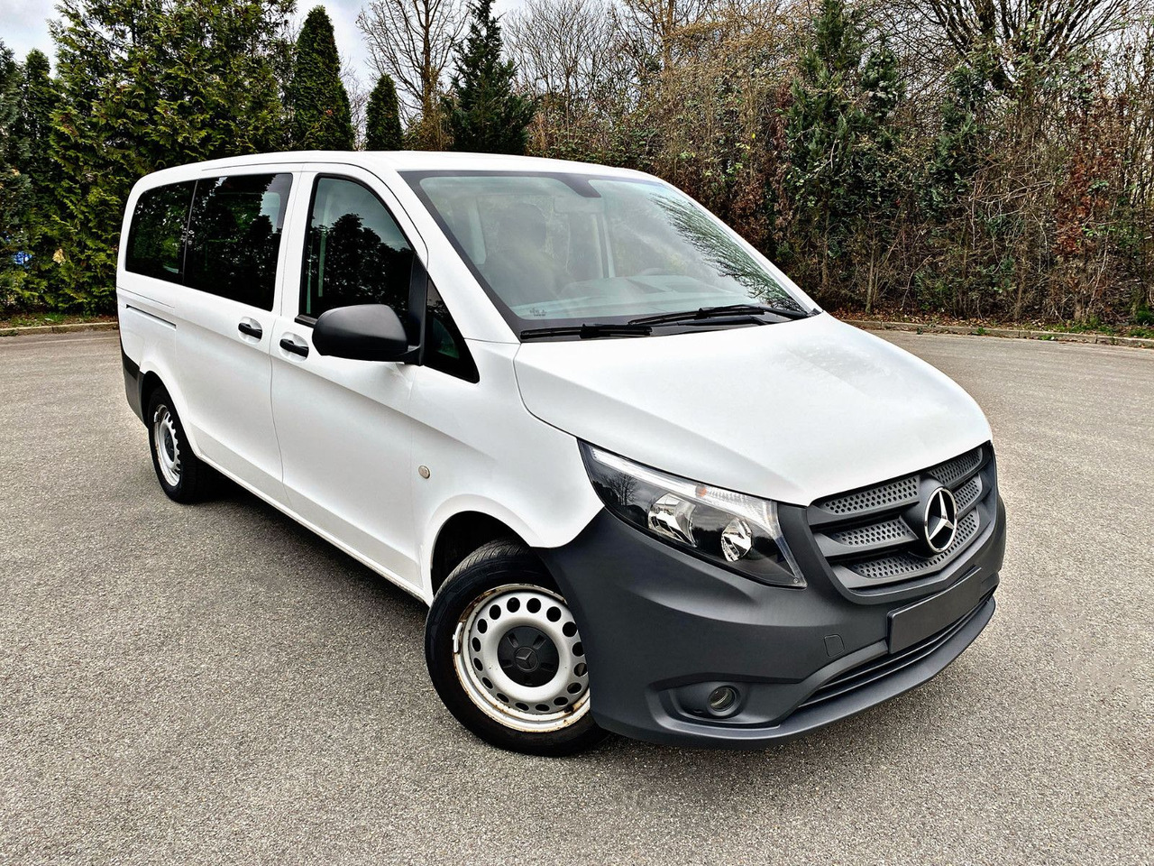 Mercedes-Benz Vito Tourer 114 CDI|Pro|Allrad|lang|8-Sitze|19% - Пасажирський фургон: фото 1 Mercedes-Benz Vito Tourer 114 CDI|Pro|Allrad|lang|8-Sitze|19% - Пасажирський фургон: фото 1
