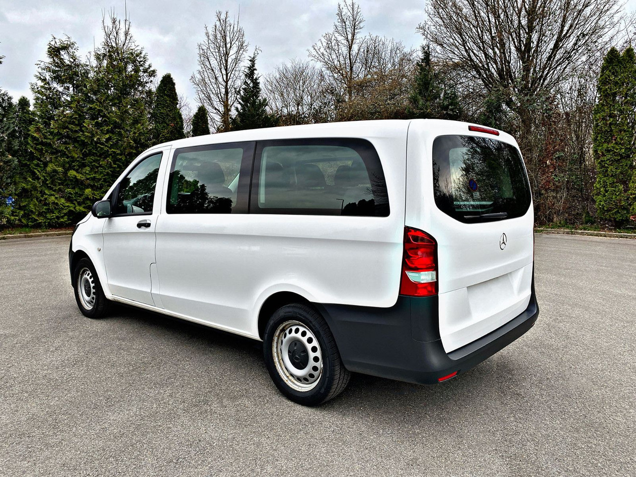 Mercedes-Benz Vito Tourer 114 CDI|Pro|Allrad|lang|8-Sitze|19% - Пасажирський фургон: фото 5 Mercedes-Benz Vito Tourer 114 CDI|Pro|Allrad|lang|8-Sitze|19% - Пасажирський фургон: фото 5