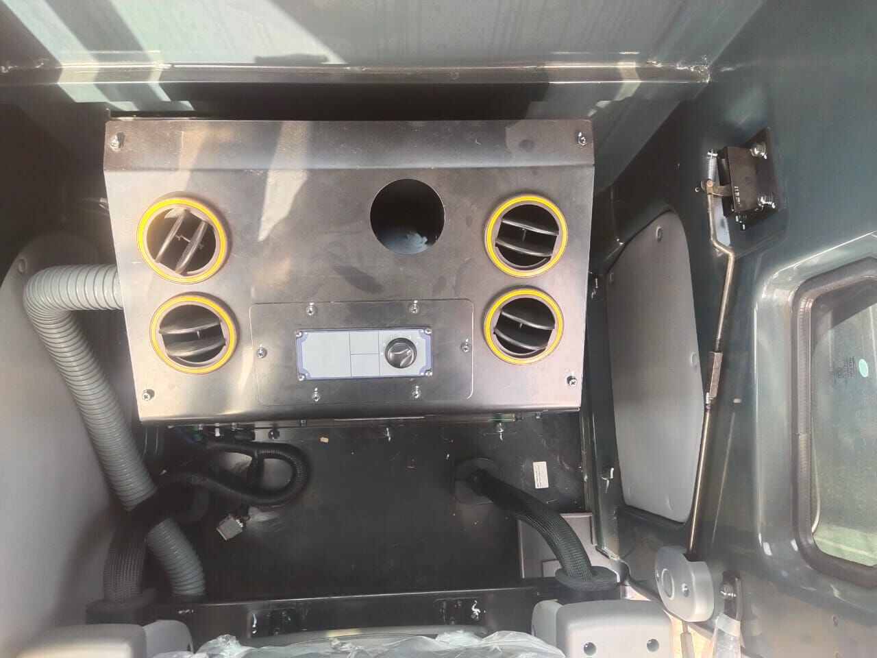 New Hyundai R210 tracked excavator - Гусеничний екскаватор: фото 3 New Hyundai R210 tracked excavator - Гусеничний екскаватор: фото 3