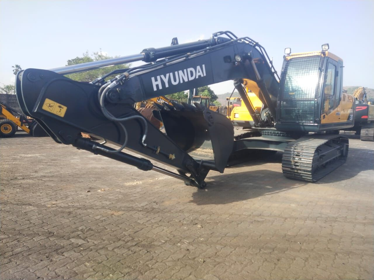 New Hyundai R210 tracked excavator - Гусеничний екскаватор: фото 1 New Hyundai R210 tracked excavator - Гусеничний екскаватор: фото 1