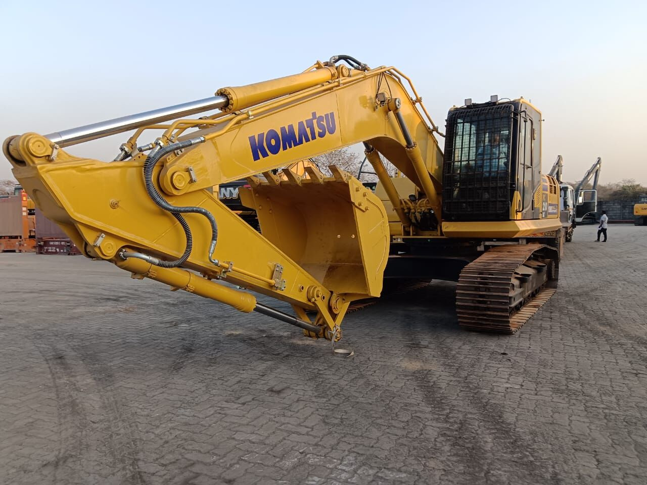 New Komatsu PC210 tracked excavator - Гусеничний екскаватор: фото 5 New Komatsu PC210 tracked excavator - Гусеничний екскаватор: фото 5