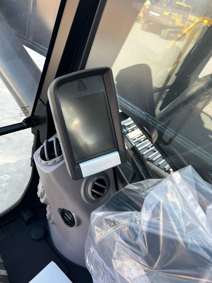 New Volvo EC480DL tracked excavator - Гусеничний екскаватор: фото 5 New Volvo EC480DL tracked excavator - Гусеничний екскаватор: фото 5