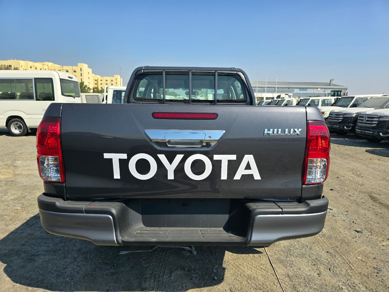 TOYOTA HILUX ACTIVE DOUBLE CAB - Пікап, Вантажопасажирський фургон: фото 1 TOYOTA HILUX ACTIVE DOUBLE CAB - Пікап, Вантажопасажирський фургон: фото 1
