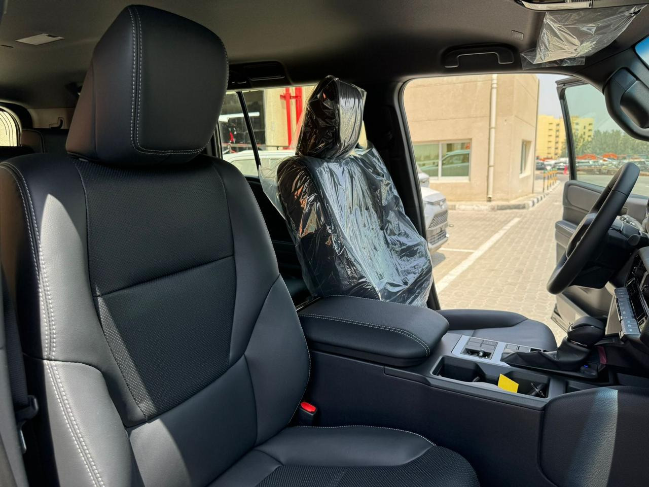 Toyota Prado - Легковий автомобіль: фото 4 Toyota Prado - Легковий автомобіль: фото 4