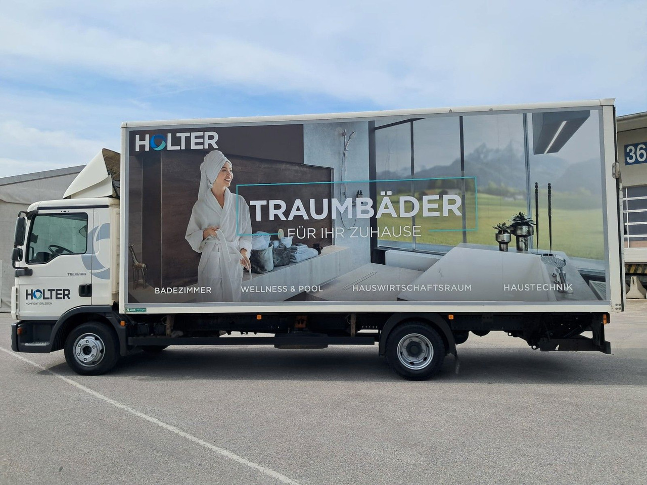 MAN TGL 8.180 Koffer mit LBW | Klima | Diff. | Tempo - Вантажівка з закритим кузовом: фото 3 MAN TGL 8.180 Koffer mit LBW | Klima | Diff. | Tempo - Вантажівка з закритим кузовом: фото 3