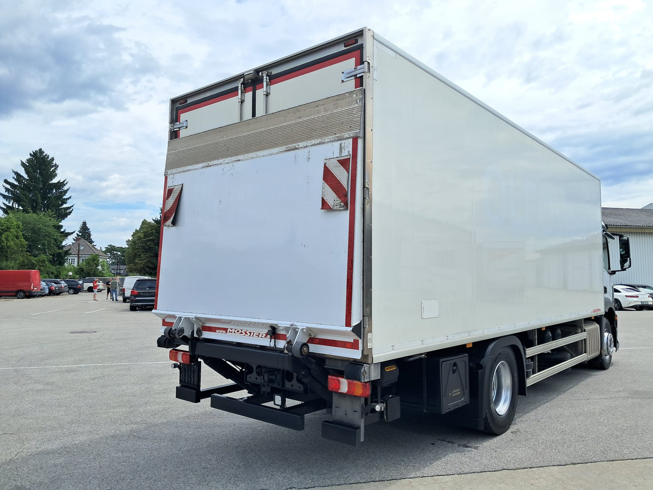 MERCEDES-BENZ Antos 2135 Kühlkoffer | Supra 850 | Standheizung - Рефрижератор вантажівка: фото 5 MERCEDES-BENZ Antos 2135 Kühlkoffer | Supra 850 | Standheizung - Рефрижератор вантажівка: фото 5