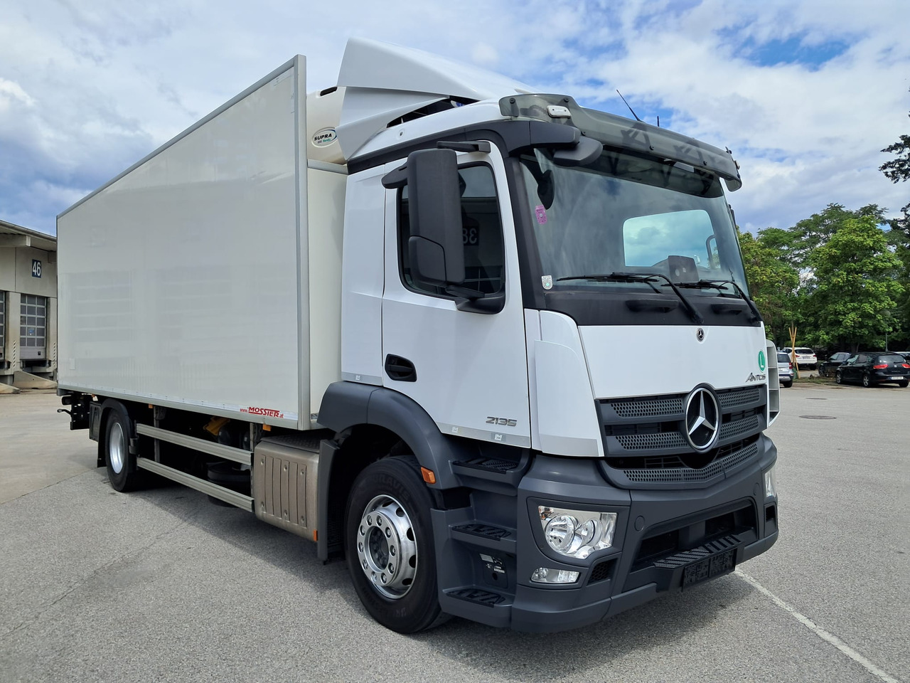 MERCEDES-BENZ Antos 2135 Kühlkoffer | Supra 850 | Standheizung - Рефрижератор вантажівка: фото 2 MERCEDES-BENZ Antos 2135 Kühlkoffer | Supra 850 | Standheizung - Рефрижератор вантажівка: фото 2