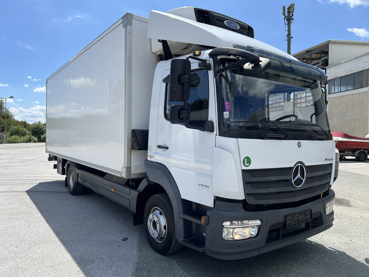 MERCEDES-BENZ Mercedes-Benz Atego 1221 Kühlkoffer mit LBW | EZ 2016 | | Klima | Tempomat | Diff. Hinterachse - Рефрижератор вантажівка: фото 2 MERCEDES-BENZ Mercedes-Benz Atego 1221 Kühlkoffer mit LBW | EZ 2016 | | Klima | Tempomat | Diff. Hinterachse - Рефрижератор вантажівка: фото 2