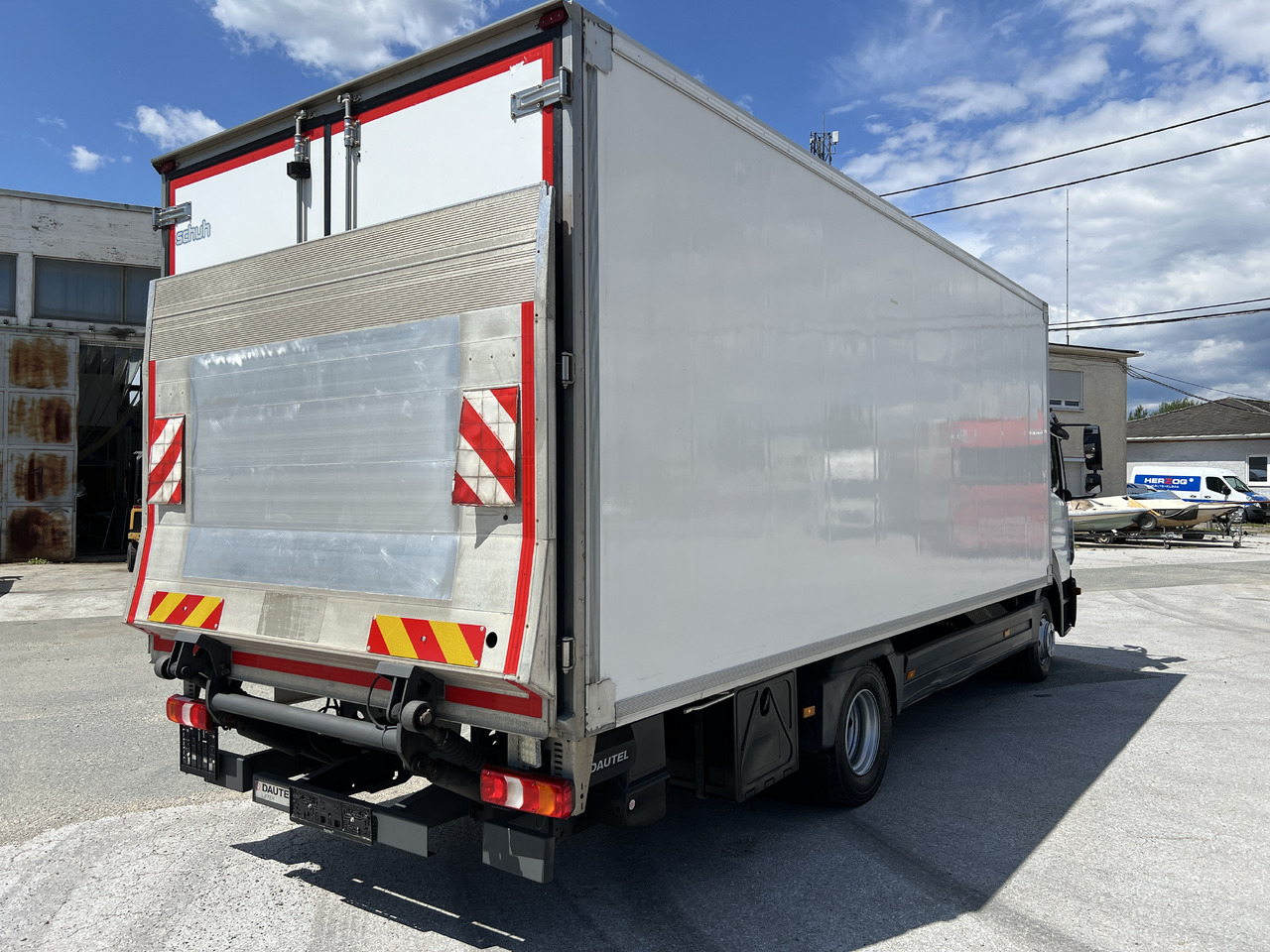 MERCEDES-BENZ Mercedes-Benz Atego 1221 Kühlkoffer mit LBW | EZ 2016 | | Klima | Tempomat | Diff. Hinterachse - Рефрижератор вантажівка: фото 5 MERCEDES-BENZ Mercedes-Benz Atego 1221 Kühlkoffer mit LBW | EZ 2016 | | Klima | Tempomat | Diff. Hinterachse - Рефрижератор вантажівка: фото 5