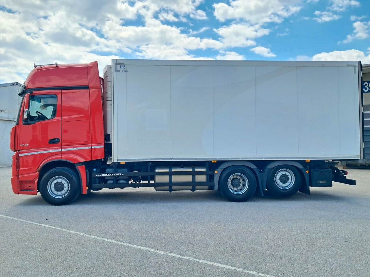 Mercedes-Benz Actros 2745 Kühlkoff | Standklima/heiz | Liftach - Рефрижератор вантажівка: фото 4 Mercedes-Benz Actros 2745 Kühlkoff | Standklima/heiz | Liftach - Рефрижератор вантажівка: фото 4