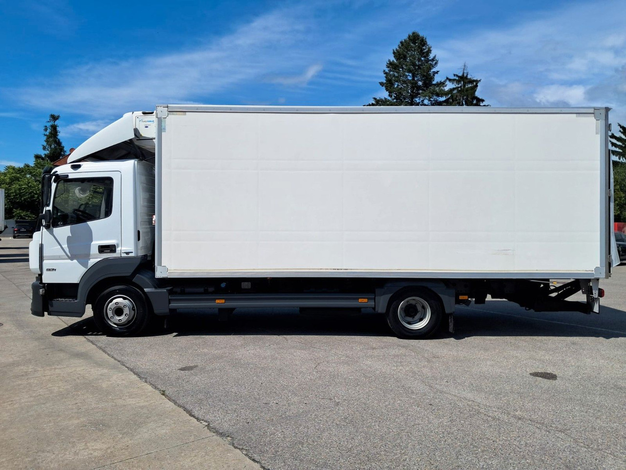 Mercedes-Benz Atego 8.21 Kühlkoffer LBW | Klima | Tempo | Dif - Рефрижератор вантажівка: фото 4 Mercedes-Benz Atego 8.21 Kühlkoffer LBW | Klima | Tempo | Dif - Рефрижератор вантажівка: фото 4