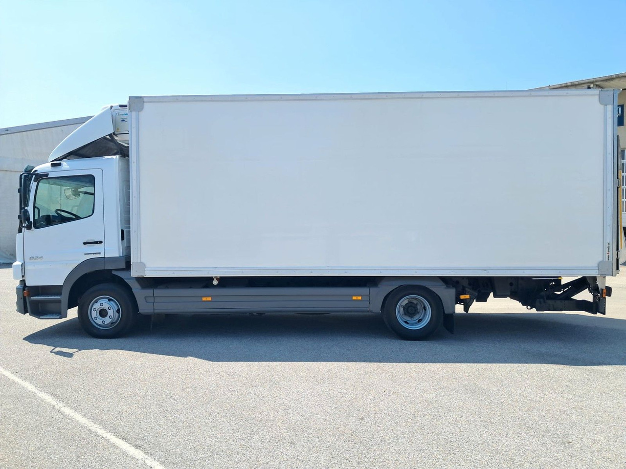 Mercedes-Benz Atego 824 Kühlkoffer | LBW | Klima | Diff - Рефрижератор вантажівка: фото 3 Mercedes-Benz Atego 824 Kühlkoffer | LBW | Klima | Diff - Рефрижератор вантажівка: фото 3