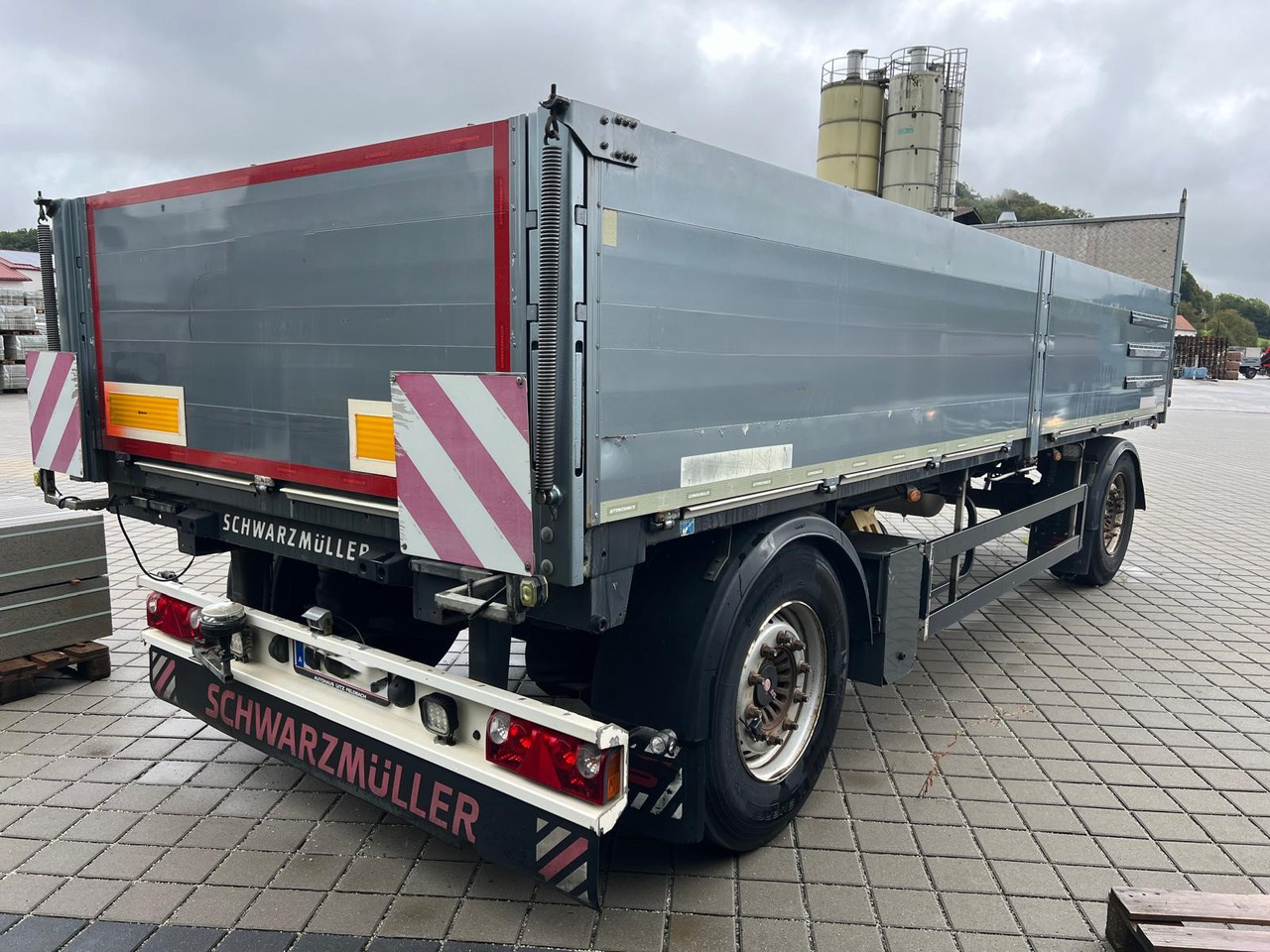 SCHWARZMÜLLER T- Serie SK 18 - Бортовий причіп/ Платформа: фото 4 SCHWARZMÜLLER T- Serie SK 18 - Бортовий причіп/ Платформа: фото 4