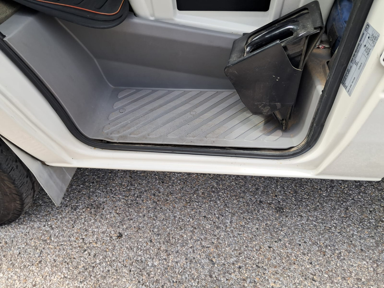 Фургон з закритим кузовом VOLKSWAGEN LT 46-35 2.5 TDI: фото 15