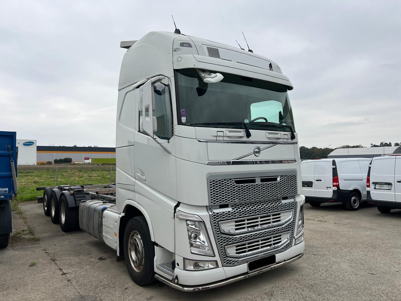 VOLVO FH 540 8x4 Fahrgestell - Вантажівка шасі: фото 2 VOLVO FH 540 8x4 Fahrgestell - Вантажівка шасі: фото 2