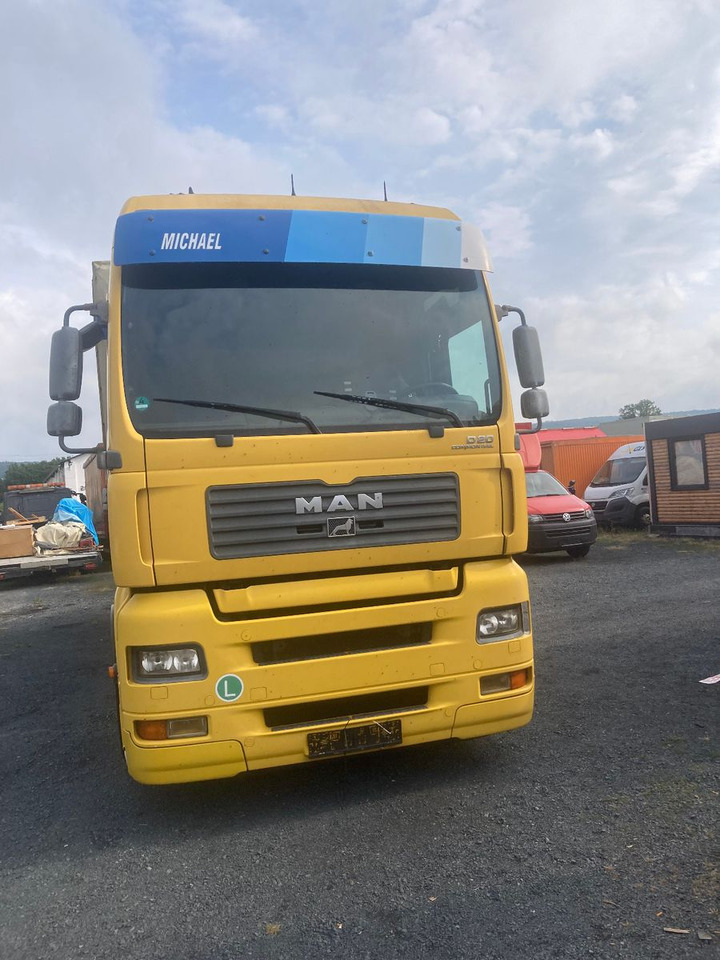 Контейнеровоз/ Змінний кузов вантажівка MAN TGA 26.430 FG   6x2 LL Mit EINER BRÜCKE: фото 1