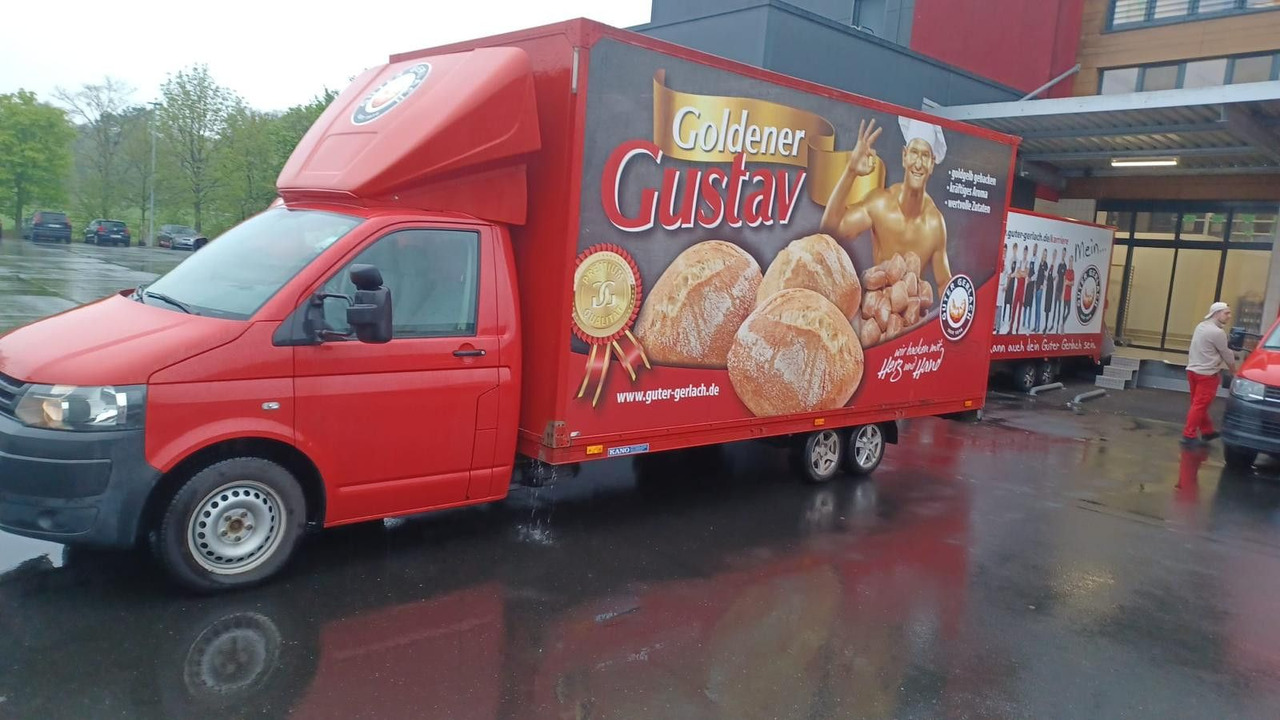 Volkswagen T5 2.0tdi mit Rampe 3ACHSER Tandemachse - Фургон з закритим кузовом: фото 1 Volkswagen T5 2.0tdi mit Rampe 3ACHSER Tandemachse - Фургон з закритим кузовом: фото 1