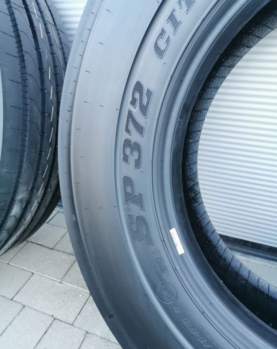 275/70 R22. 5 DUNLOP City SP 372 M+S NOWY - Шина в категорії Легкові автомобілі: фото 3 275/70 R22. 5 DUNLOP City SP 372 M+S NOWY - Шина в категорії Легкові автомобілі: фото 3
