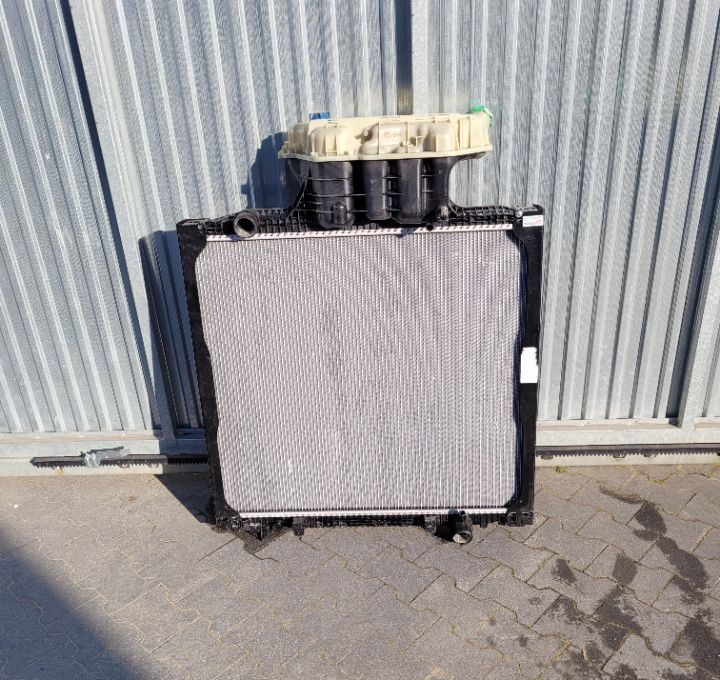 CHŁODNICA MAN TGS TGA RDZEN 85CM 81.06100-6838 NOWY ORYG. - Система охолодження в категорії Вантажівки: фото 1 CHŁODNICA MAN TGS TGA RDZEN 85CM 81.06100-6838 NOWY ORYG. - Система охолодження в категорії Вантажівки: фото 1