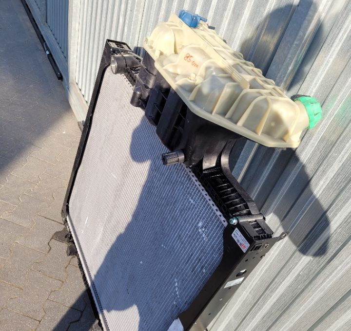 CHŁODNICA MAN TGS TGA RDZEN 85CM 81.06100-6838 NOWY ORYG. - Система охолодження в категорії Вантажівки: фото 2 CHŁODNICA MAN TGS TGA RDZEN 85CM 81.06100-6838 NOWY ORYG. - Система охолодження в категорії Вантажівки: фото 2