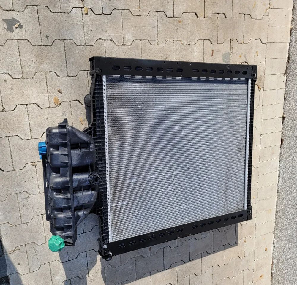 CHŁODNICA WODY MAN TG3 TGX 81.06100-6924 2022R. - Радіатор в категорії Вантажівки: фото 2 CHŁODNICA WODY MAN TG3 TGX 81.06100-6924 2022R. - Радіатор в категорії Вантажівки: фото 2