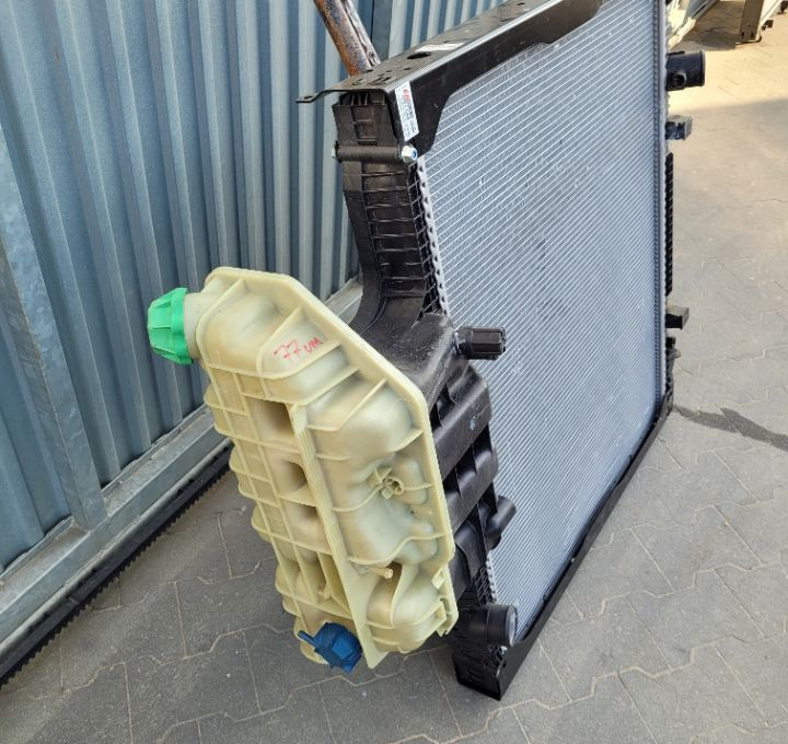 CHŁODNICA WODY MAN TGS TGA NOWA ORYGINAŁ 81.6100-6835 - Радіатор в категорії Вантажівки: фото 2 CHŁODNICA WODY MAN TGS TGA NOWA ORYGINAŁ 81.6100-6835 - Радіатор в категорії Вантажівки: фото 2