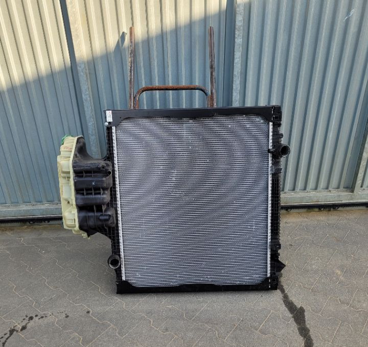 CHŁODNICA WODY MAN TGS TGA NOWA ORYGINAŁ 81.6100-6835 - Радіатор в категорії Вантажівки: фото 1 CHŁODNICA WODY MAN TGS TGA NOWA ORYGINAŁ 81.6100-6835 - Радіатор в категорії Вантажівки: фото 1