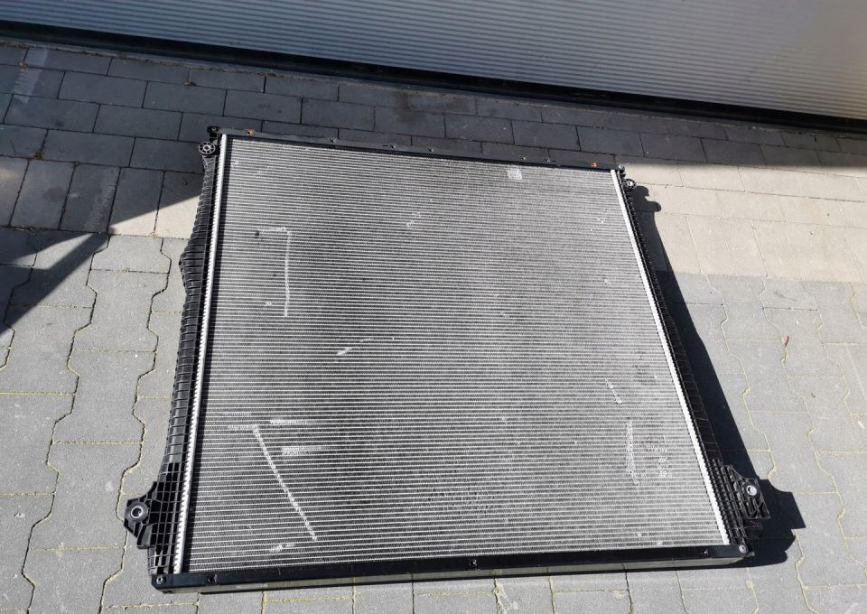 CHŁODNICA WODY SCANIA 2439723 SZCZELNA - Радіатор в категорії Вантажівки: фото 2 CHŁODNICA WODY SCANIA 2439723 SZCZELNA - Радіатор в категорії Вантажівки: фото 2