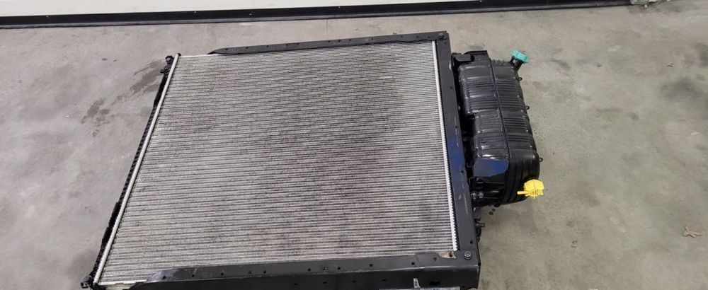 CHŁODNICE MAN TGX E6 MAHLE 98CM SZCZELNE - Радіатор в категорії Вантажівки: фото 4 CHŁODNICE MAN TGX E6 MAHLE 98CM SZCZELNE - Радіатор в категорії Вантажівки: фото 4