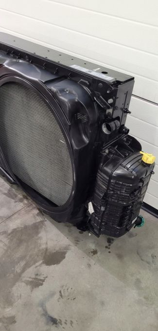 CHŁODNICE MAN TGX E6 MAHLE 98CM SZCZELNE - Радіатор в категорії Вантажівки: фото 3 CHŁODNICE MAN TGX E6 MAHLE 98CM SZCZELNE - Радіатор в категорії Вантажівки: фото 3