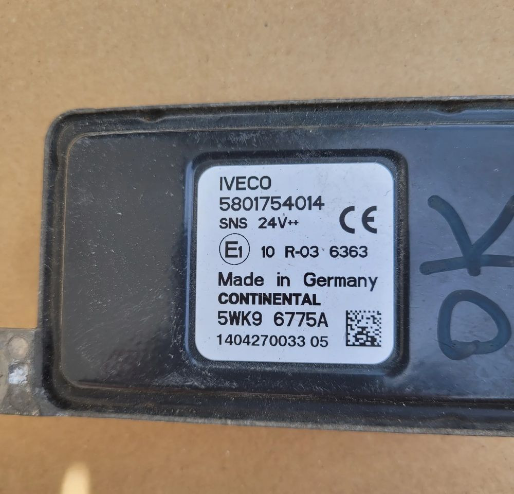 CZUJNIK NOX IVECO EUROCARGO E6 5801754014 - Вихлопна система: фото 2 CZUJNIK NOX IVECO EUROCARGO E6 5801754014 - Вихлопна система: фото 2