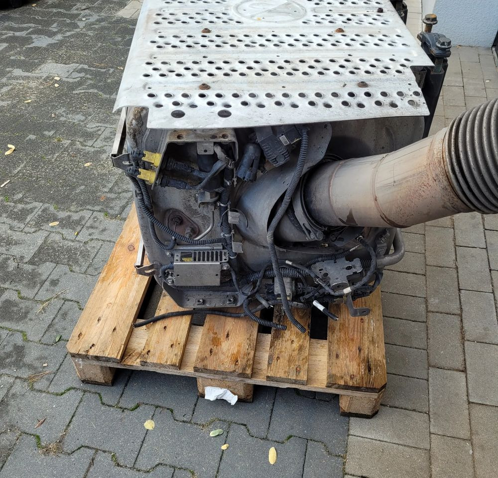 KATALIZATOR MERCEDES ACTROS MP4 A006 490 86 12 - Вихлопна система: фото 5 KATALIZATOR MERCEDES ACTROS MP4 A006 490 86 12 - Вихлопна система: фото 5