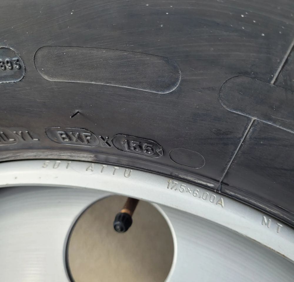 KOŁO 9.5 R 17.5 XZA MICHELIN - Шини і диски в категорії Вантажівки: фото 2 KOŁO 9.5 R 17.5 XZA MICHELIN - Шини і диски в категорії Вантажівки: фото 2