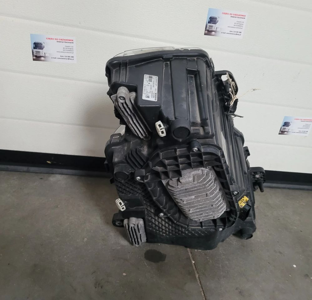 LAMPA LED LH. VOLVO FH5 23752680 ORYGINAŁ CHWALIM116 - Світло/ Освітлення в категорії Вантажівки: фото 5 LAMPA LED LH. VOLVO FH5 23752680 ORYGINAŁ CHWALIM116 - Світло/ Освітлення в категорії Вантажівки: фото 5