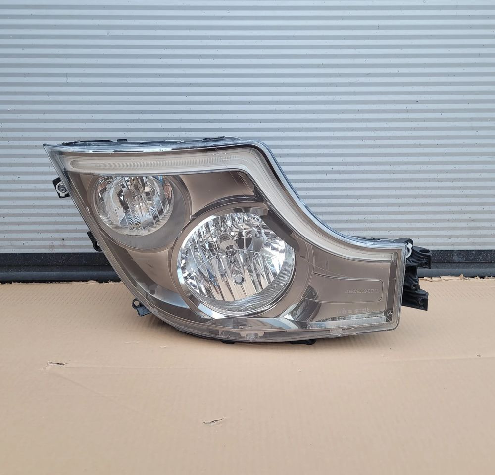 LAMPA PRAWA MERCEDES ACTROS MP5 ORYGINAŁ A9618204139 CHWALIM116 - Світло/ Освітлення в категорії Вантажівки: фото 1 LAMPA PRAWA MERCEDES ACTROS MP5 ORYGINAŁ A9618204139 CHWALIM116 - Світло/ Освітлення в категорії Вантажівки: фото 1
