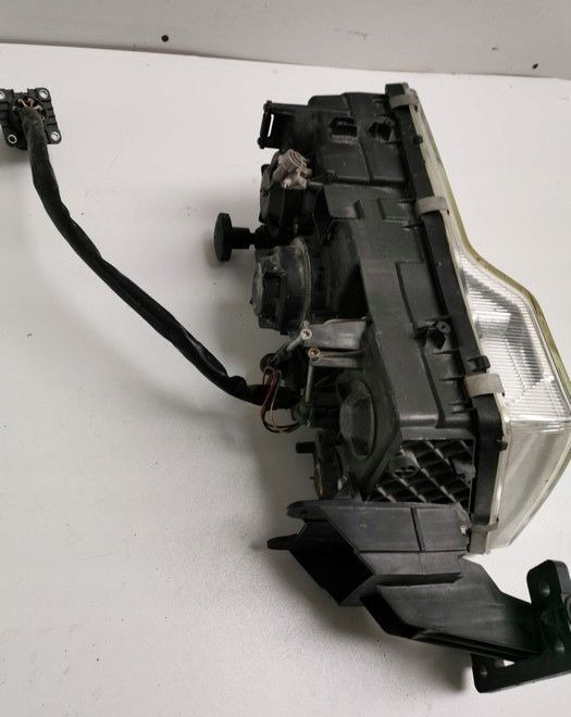 LAMPA VOLVO FH12 fh13 ORYGINAŁ PRAWA. - Передня фара в категорії Вантажівки: фото 2 LAMPA VOLVO FH12 fh13 ORYGINAŁ PRAWA. - Передня фара в категорії Вантажівки: фото 2