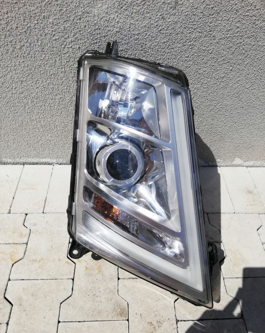 LAMPA XENON VOLVO FH4 FH 4 FM RH ORYGINAŁ - Передня фара в категорії Вантажівки: фото 1 LAMPA XENON VOLVO FH4 FH 4 FM RH ORYGINAŁ - Передня фара в категорії Вантажівки: фото 1