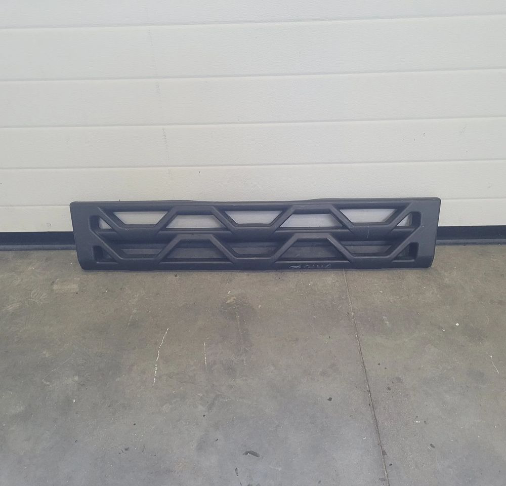 ŁAWKA STOPNIEN RENAULT RANGE T GAMA - Підніжка в категорії Вантажівки: фото 1 ŁAWKA STOPNIEN RENAULT RANGE T GAMA - Підніжка в категорії Вантажівки: фото 1