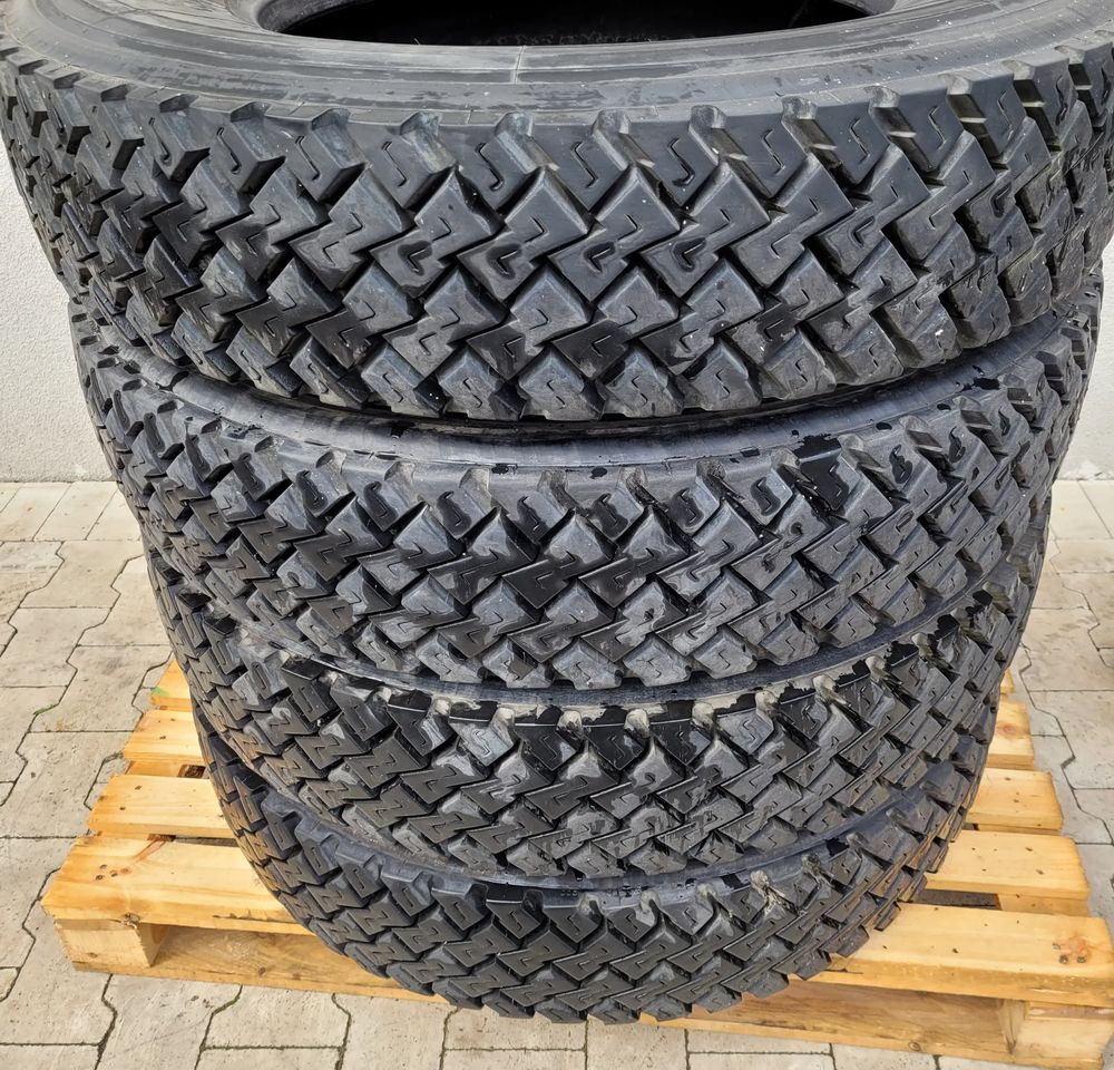 OPONA MICHELIN 10R XZA R 22.5 CENA ZA SZT. - Шина в категорії Вантажівки: фото 5 OPONA MICHELIN 10R XZA R 22.5 CENA ZA SZT. - Шина в категорії Вантажівки: фото 5