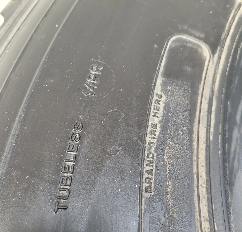 OPONA MICHELIN 10R XZA R 22.5 CENA ZA SZT. - Шина в категорії Вантажівки: фото 2 OPONA MICHELIN 10R XZA R 22.5 CENA ZA SZT. - Шина в категорії Вантажівки: фото 2