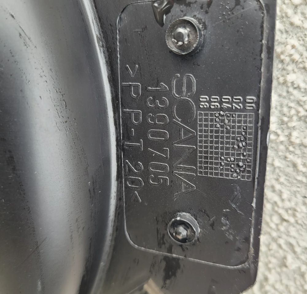 OSŁONA CHŁODNICY SCANIA R ORYGINAL NOWA 1390705 - Система охолодження в категорії Вантажівки: фото 2 OSŁONA CHŁODNICY SCANIA R ORYGINAL NOWA 1390705 - Система охолодження в категорії Вантажівки: фото 2