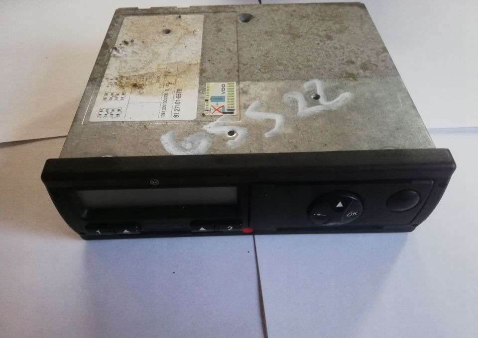 TACHOGRAF MAN TGX TGS 81.27101-6578 - Тахограф в категорії Вантажівки: фото 1 TACHOGRAF MAN TGX TGS 81.27101-6578 - Тахограф в категорії Вантажівки: фото 1