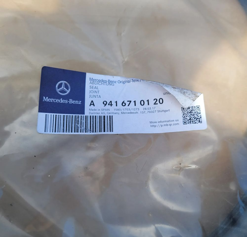 USZCZELKA SZYBY MERCEDES ACTROS MP3 NOWY ORYGINAŁ A9416710120 CHWALIM116 - Скло та запчастини в категорії Вантажівки: фото 2 USZCZELKA SZYBY MERCEDES ACTROS MP3 NOWY ORYGINAŁ A9416710120 CHWALIM116 - Скло та запчастини в категорії Вантажівки: фото 2